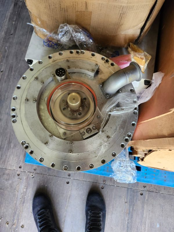 Osaka Vacuum TG1810 Compound Molecular Pump - Image 2