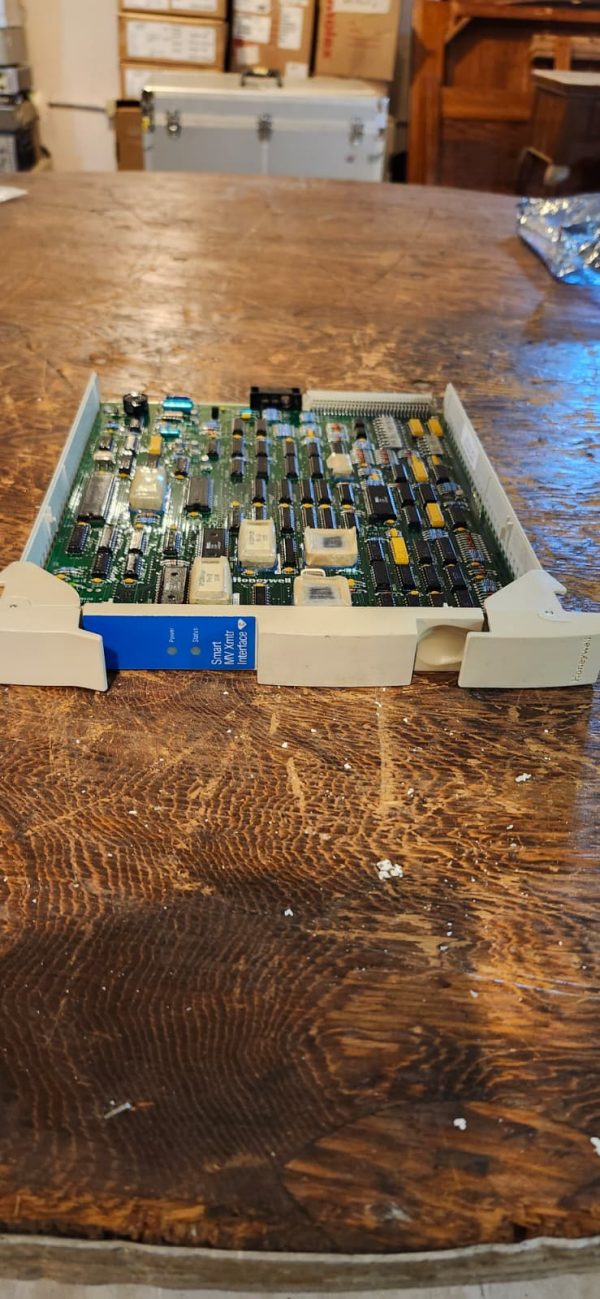 Honeywell 51304516-250 HDW: T FW: G MC-PSTX03 Smart MV Xmtr Interface