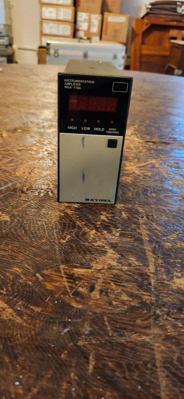 KYOWA WGA-710A Instrumention Amplifier