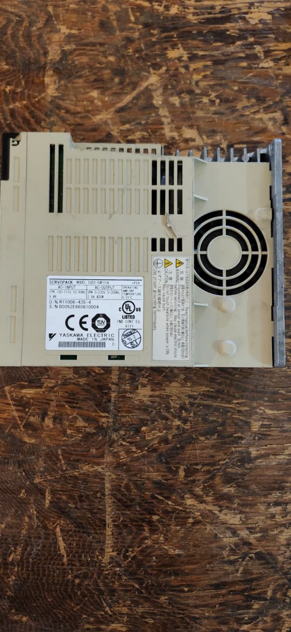 Yaskawa SGDS-04F01A Servopack - Image 2