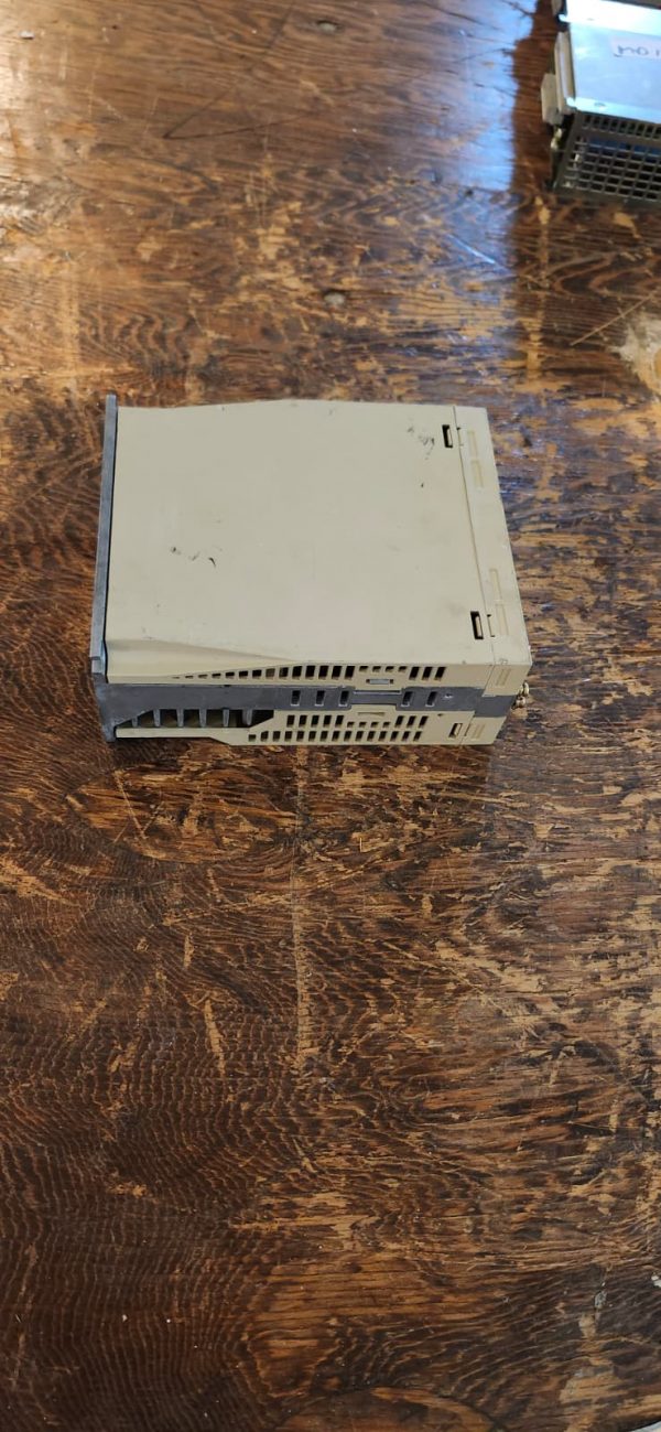 Yaskawa SGDS-04F01A Servopack - Image 3