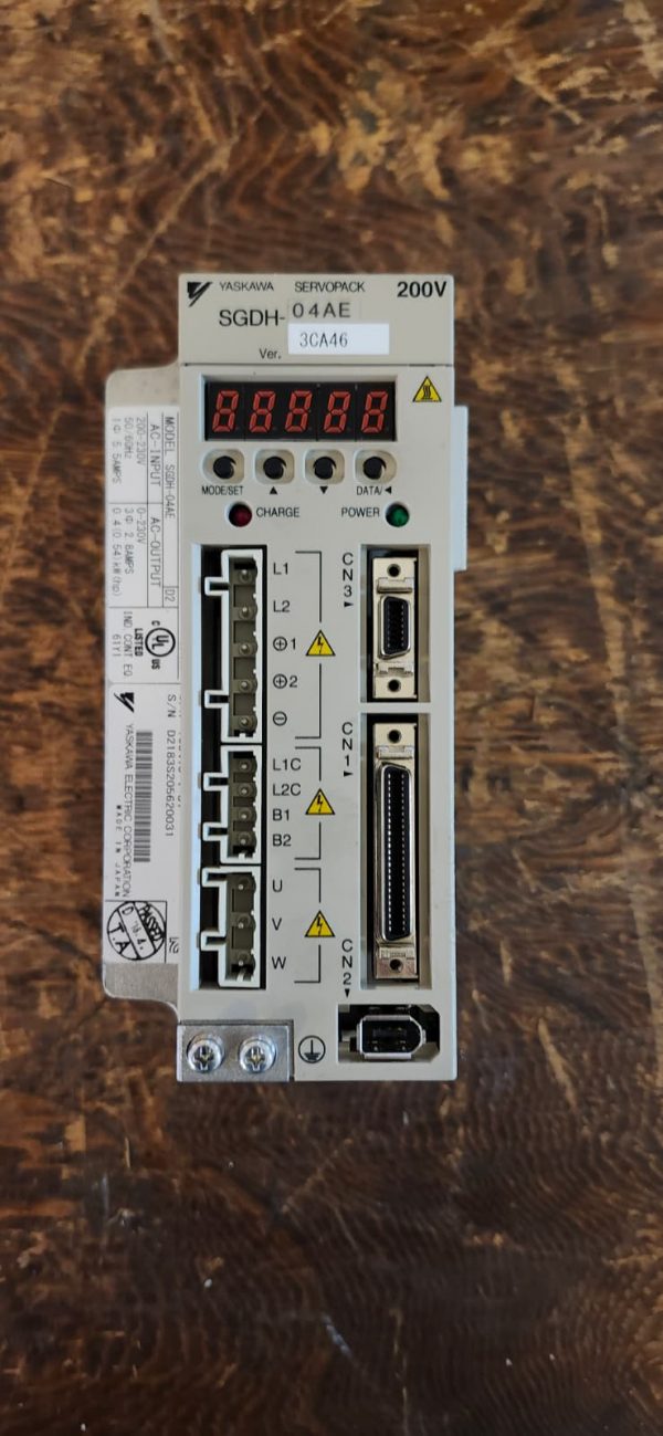 Yaskawa SGDH-04AE Servopack Servo Drive