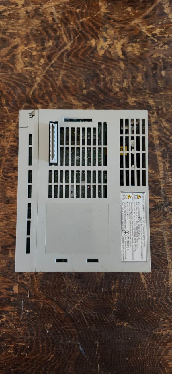 Yaskawa SGDH-04AE Servopack Servo Drive - Image 3