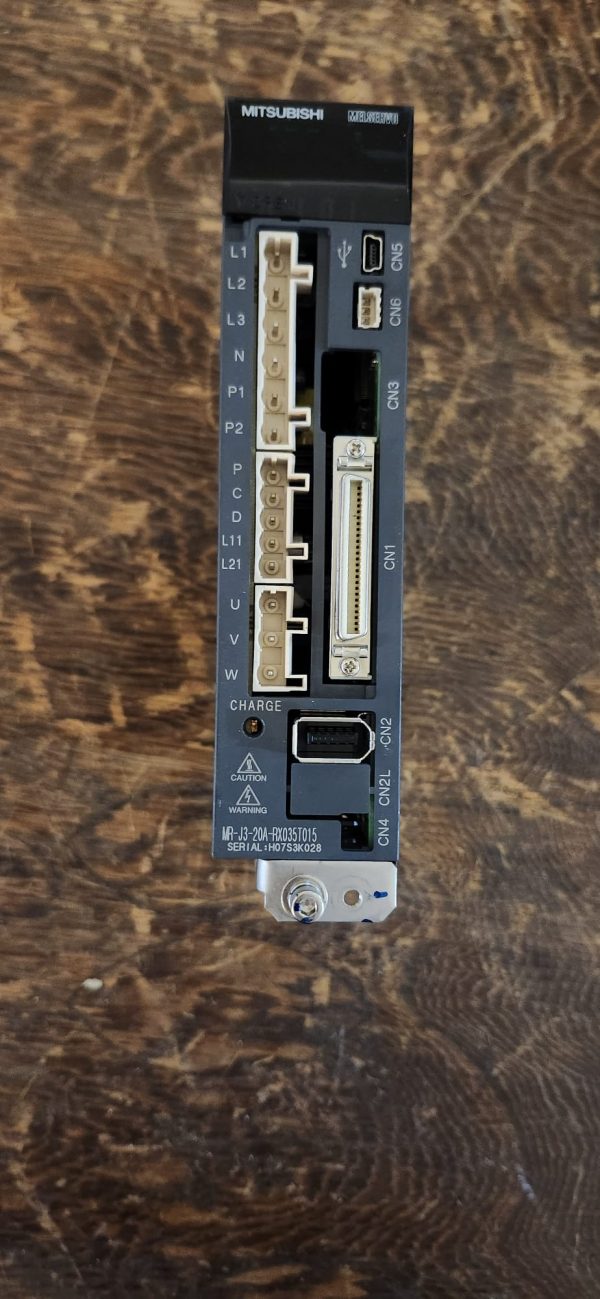 MITSUBISHI MR-J3-20A-RX035T015 200W AC SERVO DRIVE