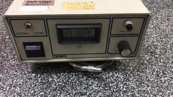 Oriel 68850 PhotoFeedback Light Intensity Controller - Image 2