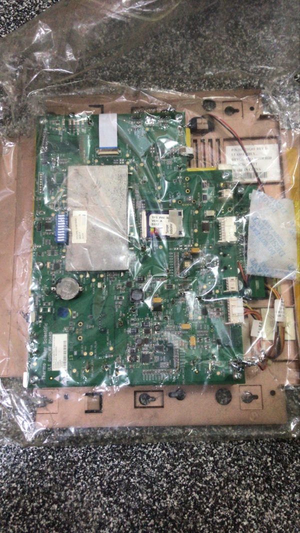 THERMO FISHER SCIENTIFIC ULT Display Board 315198H01 with Touch Screen - Image 2