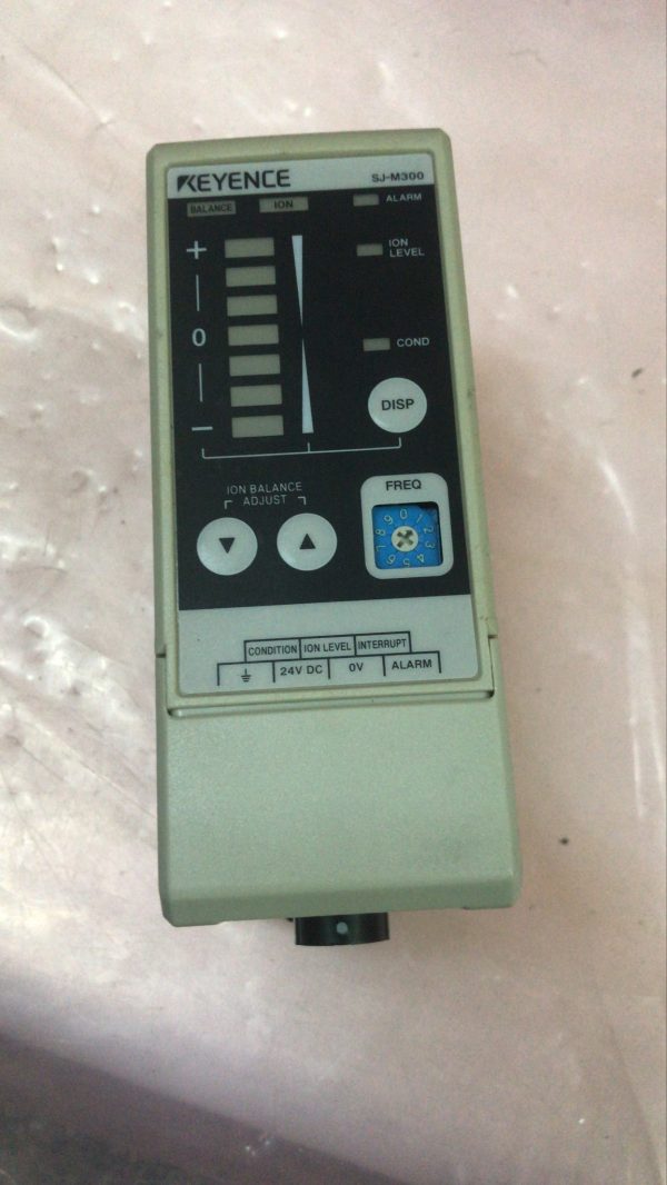 Keyence SJ-M300 Static Eliminator Controller Spot Type Amplifier Unit