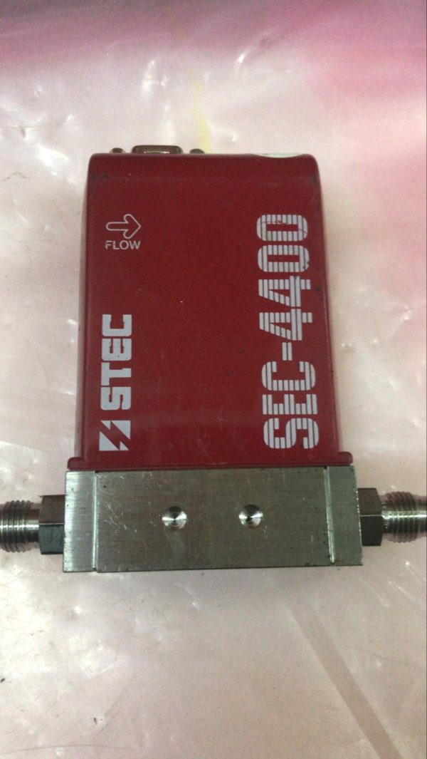 HORIBA STEC SEC-4400M Mass Flow Controller He 500 SCCM