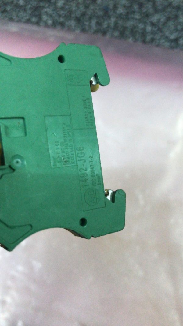 Allen Bradley 1492-JG6 Ground Terminal Blocks Green/Yellow LOT OF 120 - Image 2