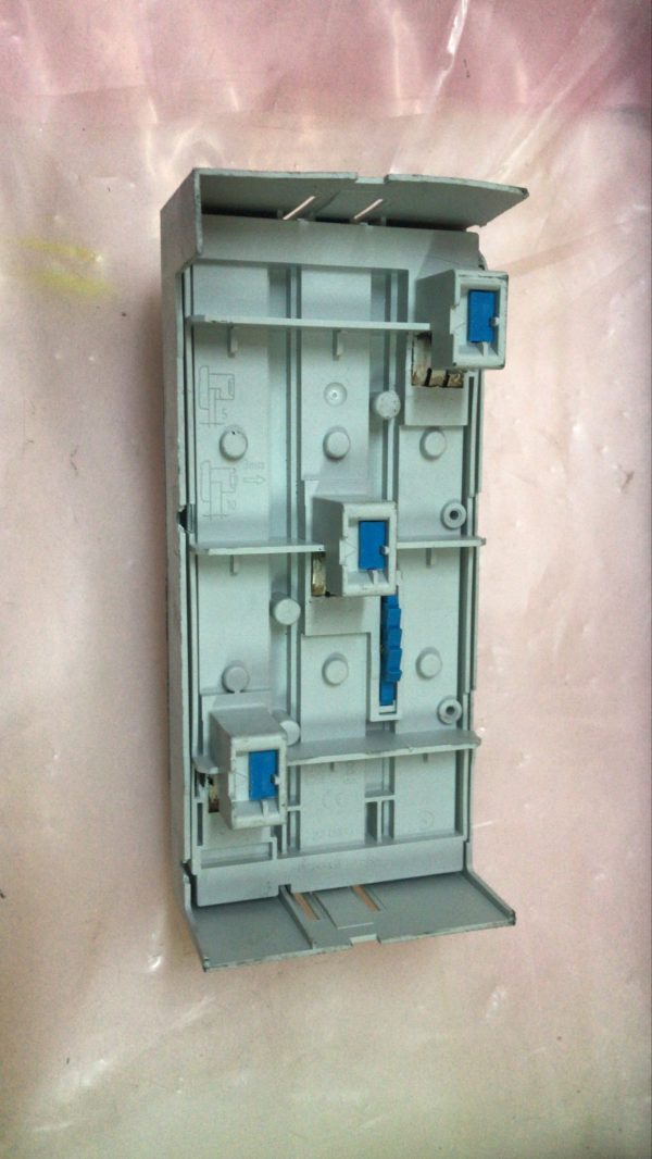 141A-GHT Ser A 600VAC/250A/3ph Busbar Mounting Adapter Module