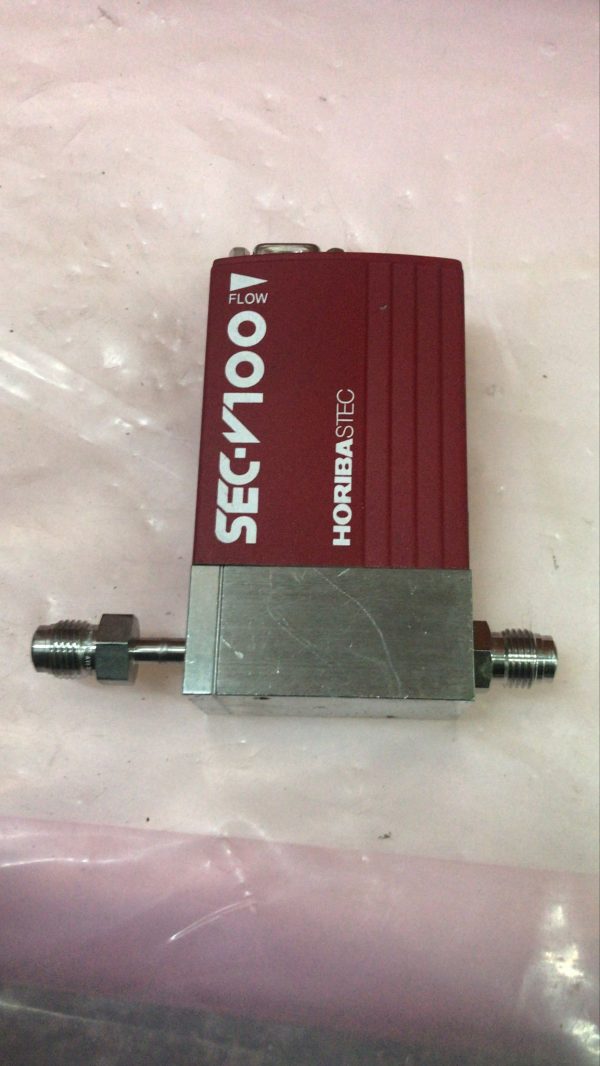 HORIBA STEC SEC-V110DM MASS FLOW CONTROLLER