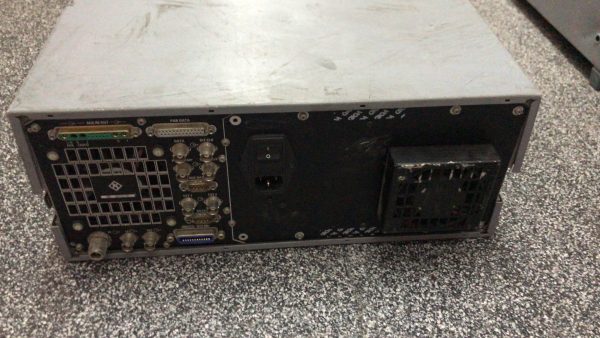 Rohde & Schwarz SMIQ 03 1084.8004.03 300kHz-3.3GHz Signal Generator - Image 3