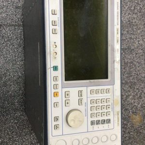 Rohde & Schwarz SMIQ 03 1084.8004.03 300kHz-3.3GHz Signal Generator