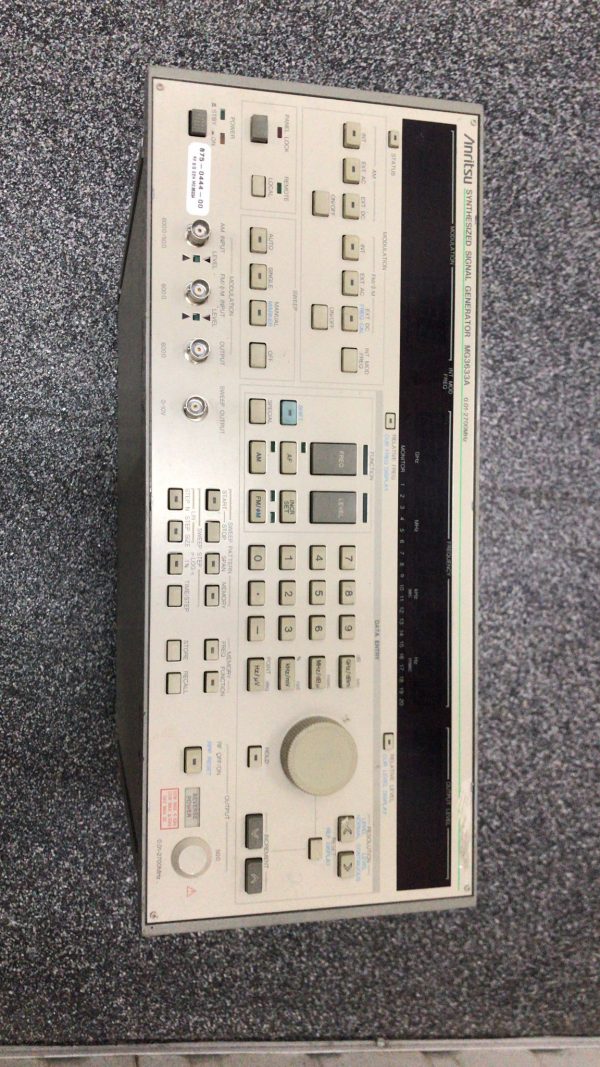 Anritsu MG3633A Synthesized Signal Generator.01 to 2700MHz - Image 2