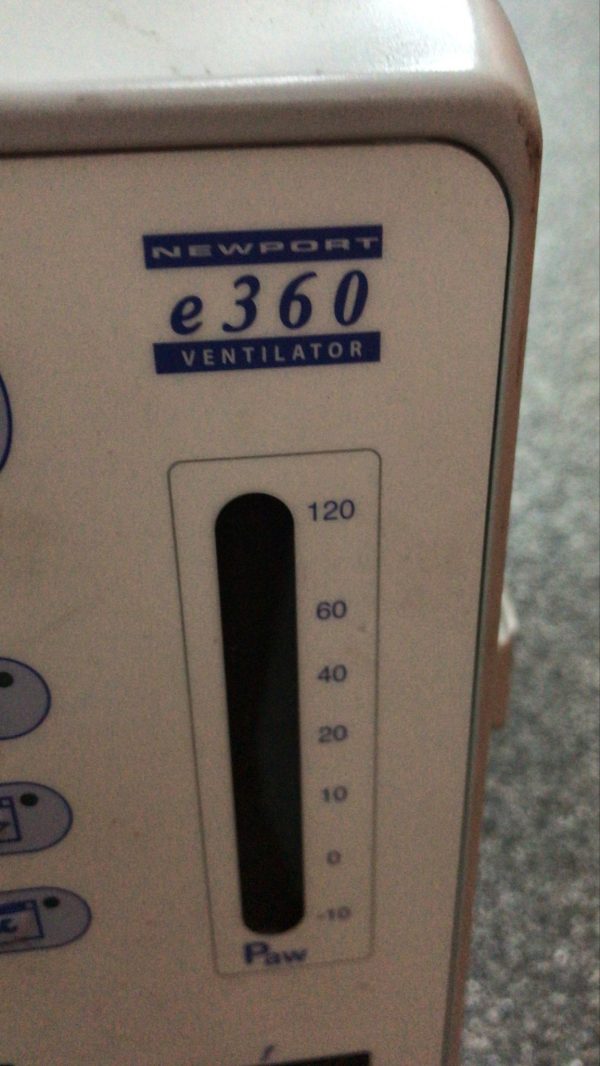 Newport E-360 Ventilator - Image 4